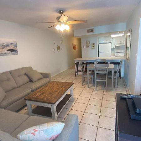 Island Winds West: Beachfront Retreat with Hangout Access Gulf Shores Exterior photo