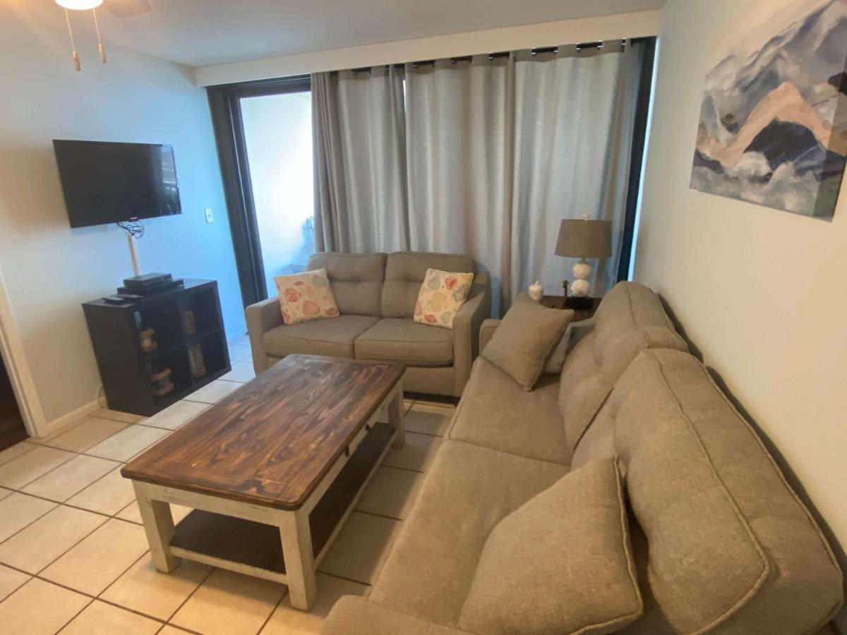 Island Winds West: Beachfront Retreat with Hangout Access Gulf Shores Exterior photo