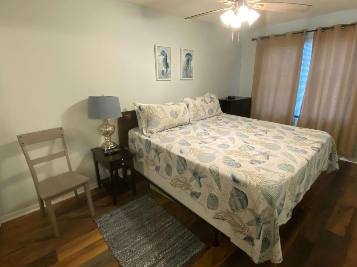 Island Winds West: Beachfront Retreat with Hangout Access Gulf Shores Exterior photo